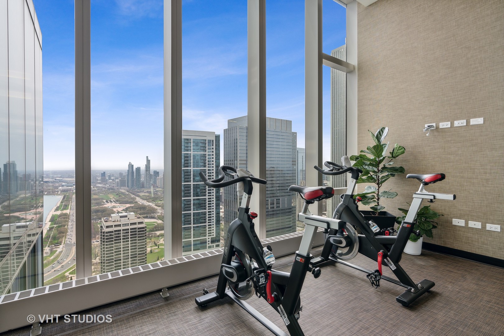 363 E Wacker Drive 7501 Property Photo 56