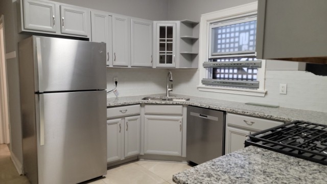 7513 S Aberdeen Street Property Photo 6