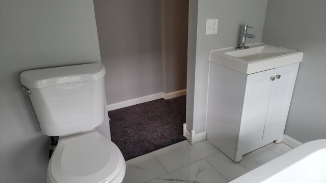 7513 S Aberdeen Street Property Photo 12