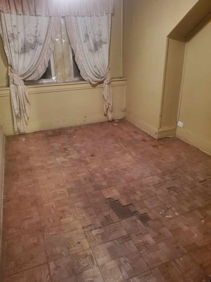 7817 S Rhodes Avenue Property Photo 10
