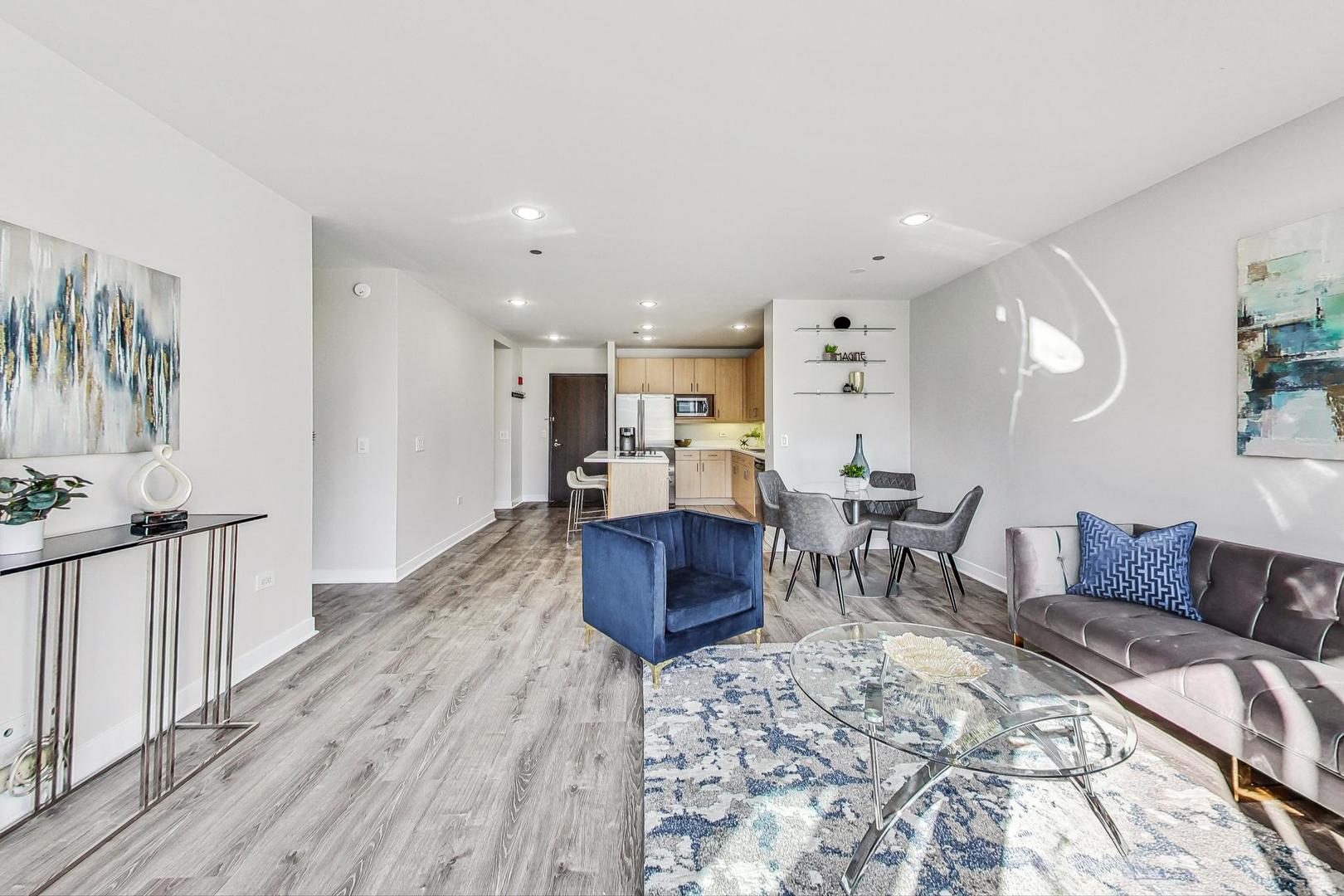 737 W Washington Boulevard 2404 Property Photo 5