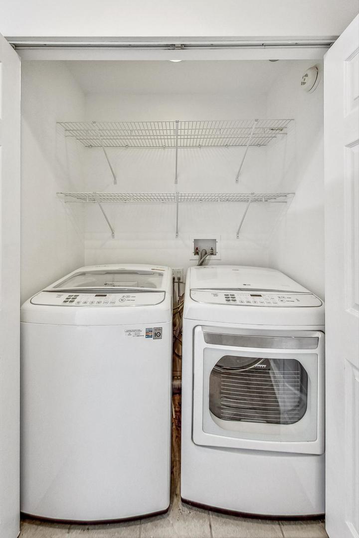 737 W Washington Boulevard 2404 Property Photo 17