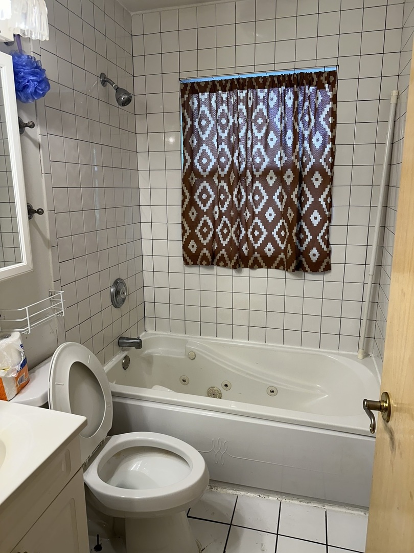 16515 Ashland Ave Property Photo 4