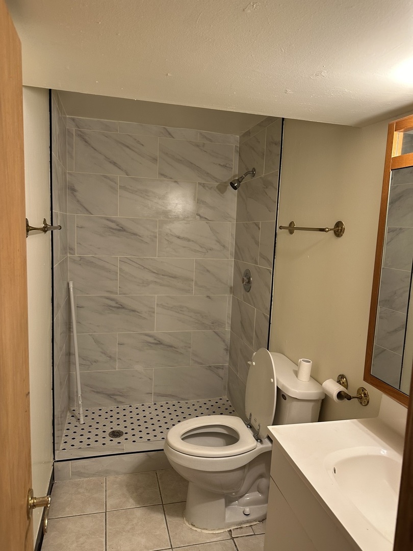 16515 Ashland Ave Property Photo 12