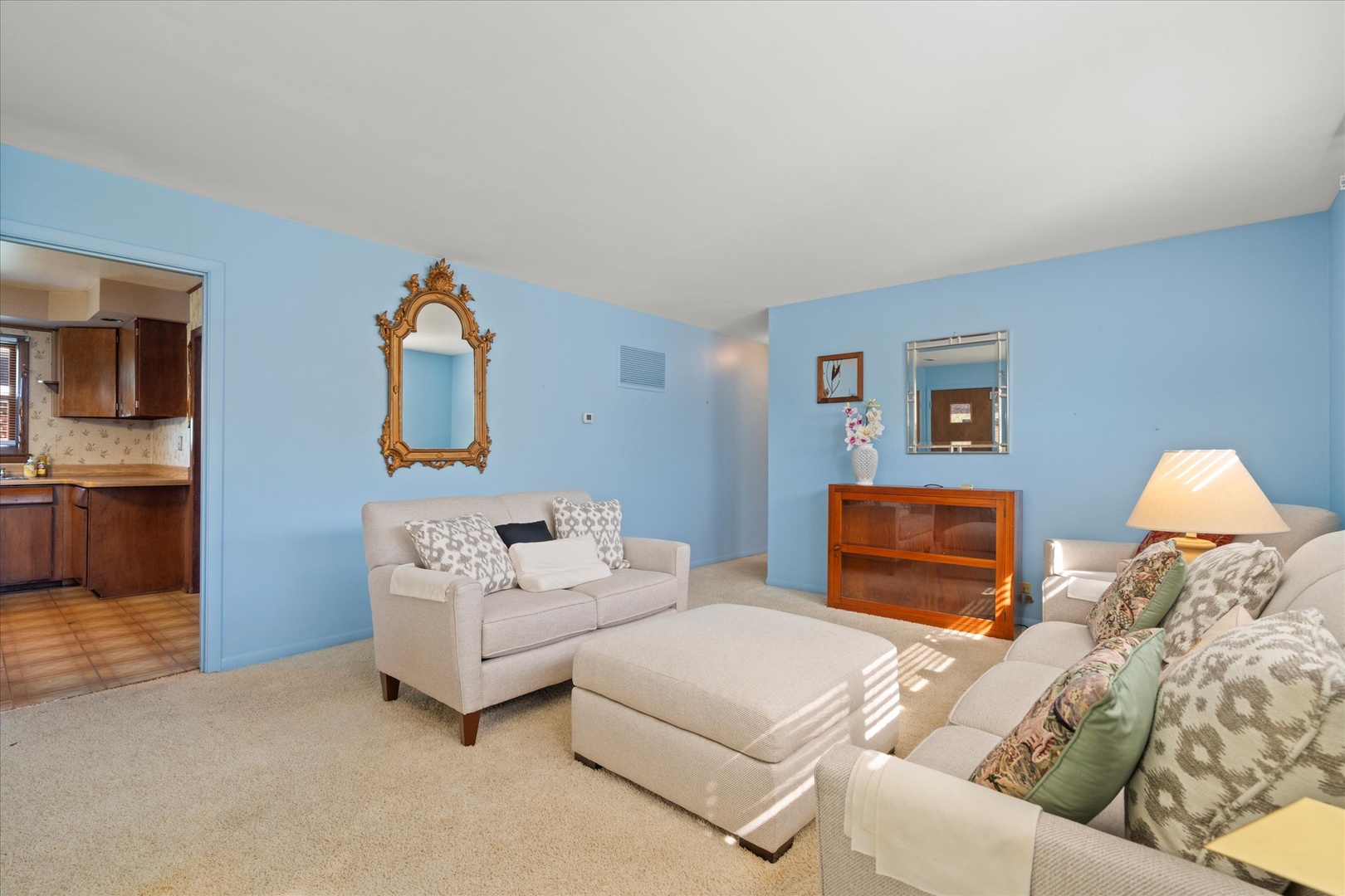 17205 Highland Ave Property Photo 4