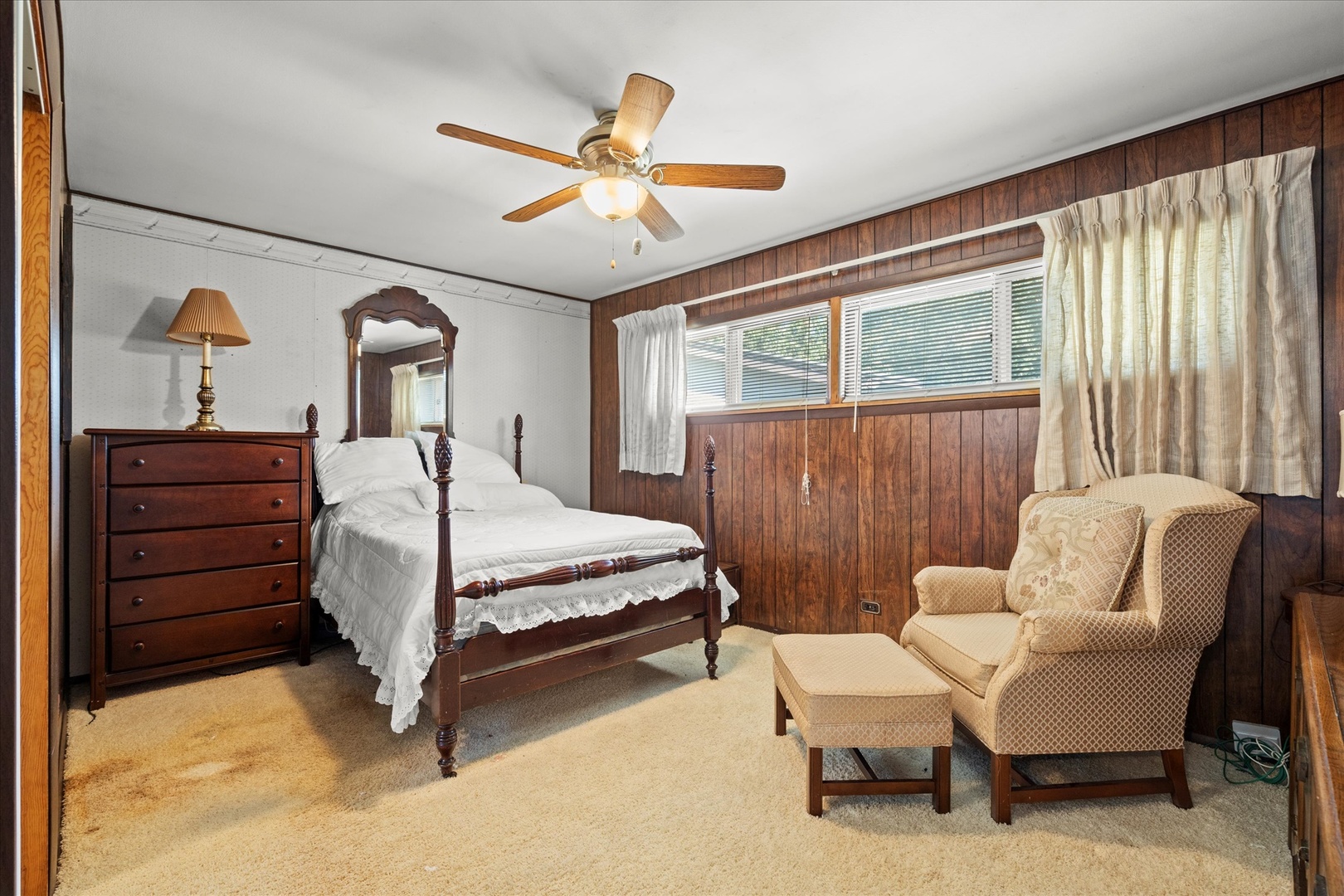 17205 Highland Ave Property Photo 9