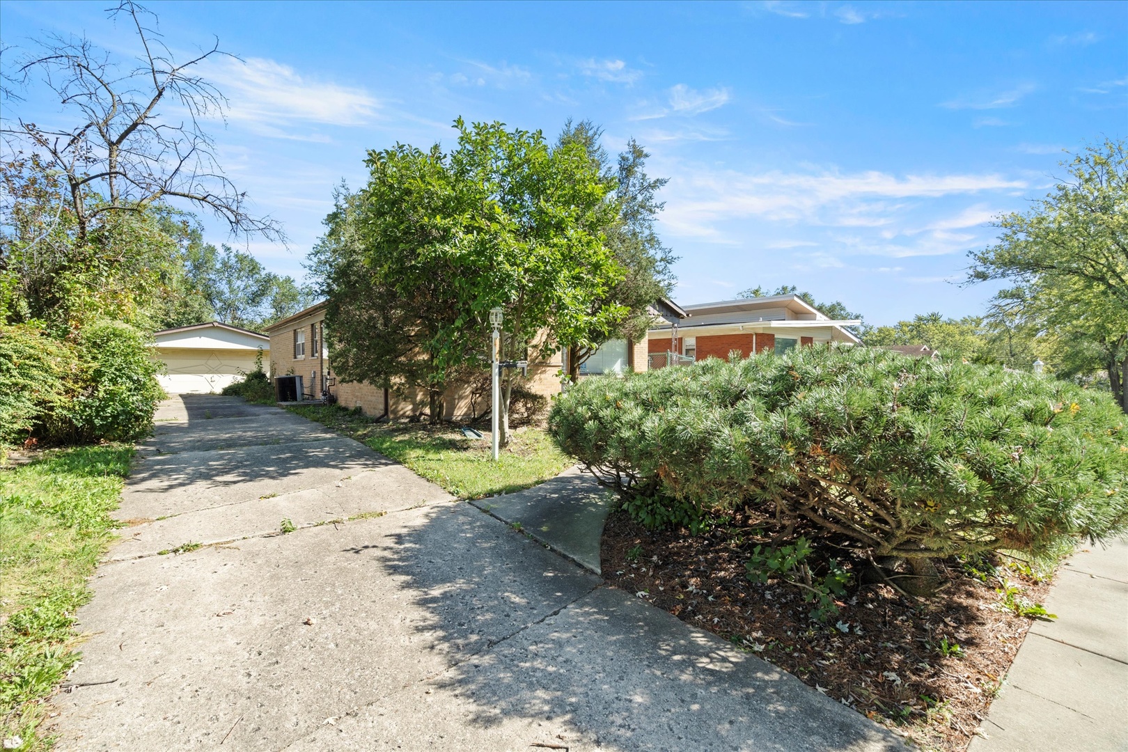 17205 Highland Ave Property Photo 17