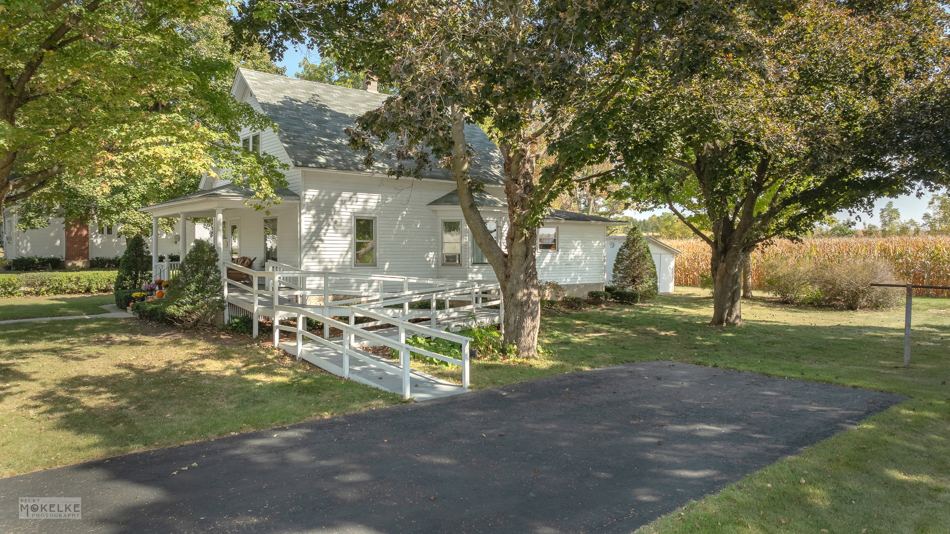 8336 Fox River Drive Property Photo 4