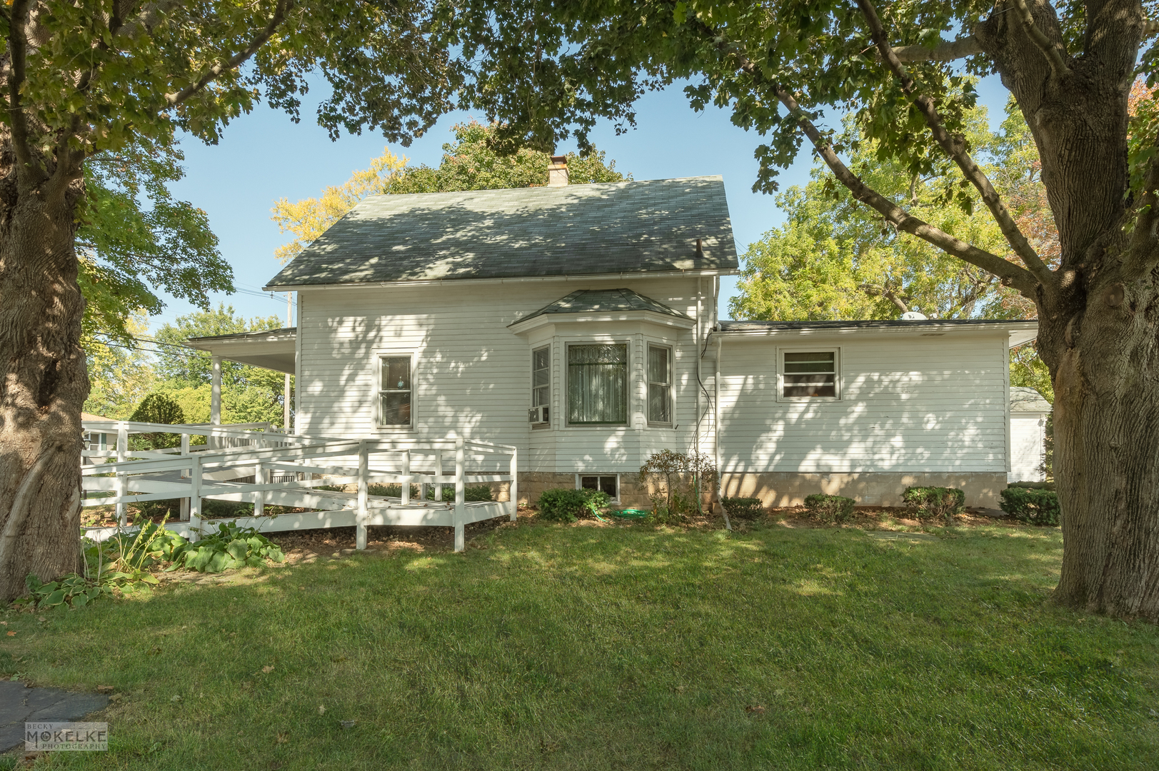 8336 Fox River Drive Property Photo 5