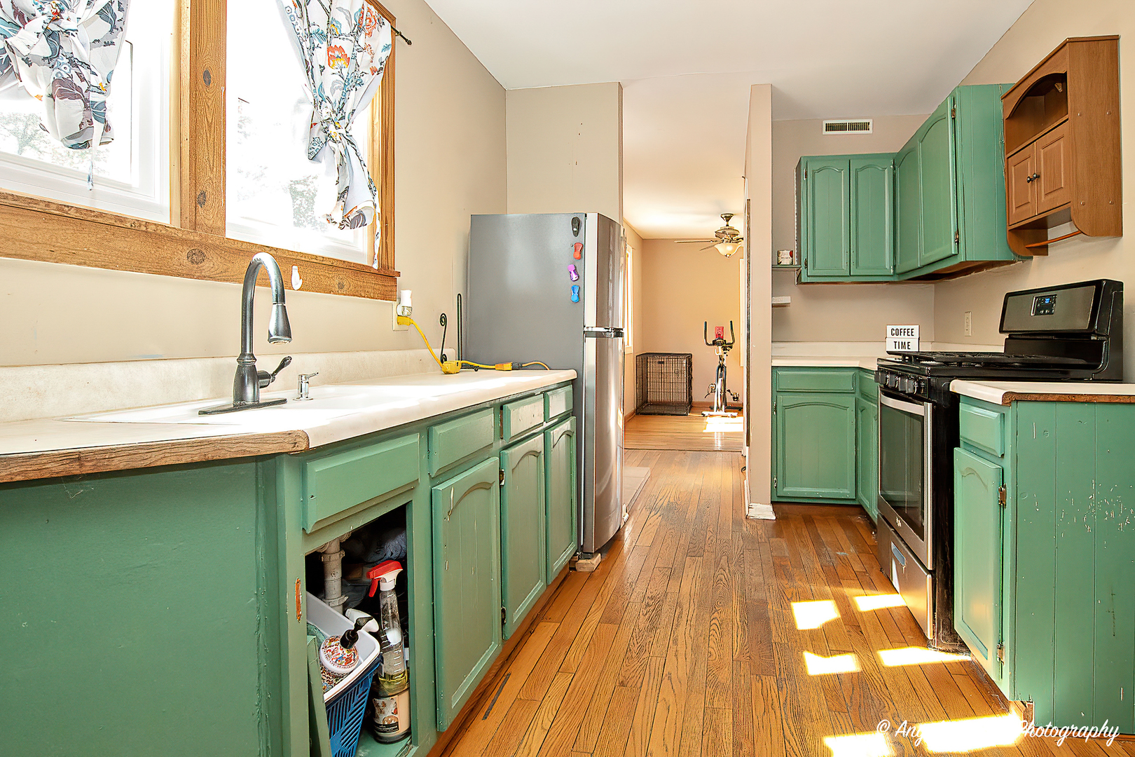 3012 Oakwood Avenue Property Photo 12