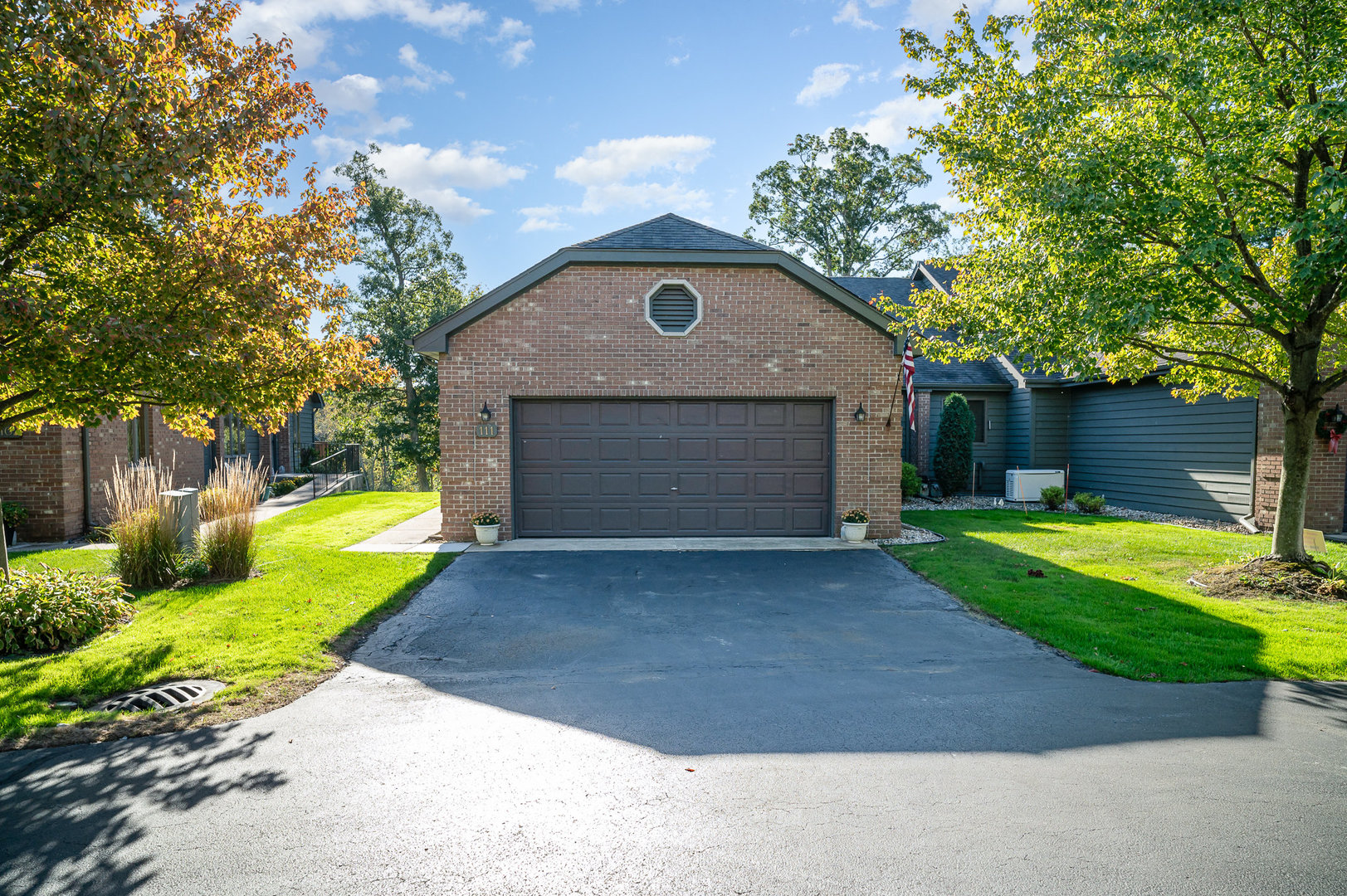 111 Village Woods Dr Property Photo 1