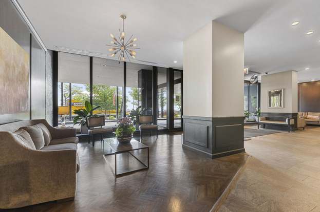 1440 N Lake Shore Drive 12h Property Photo 4