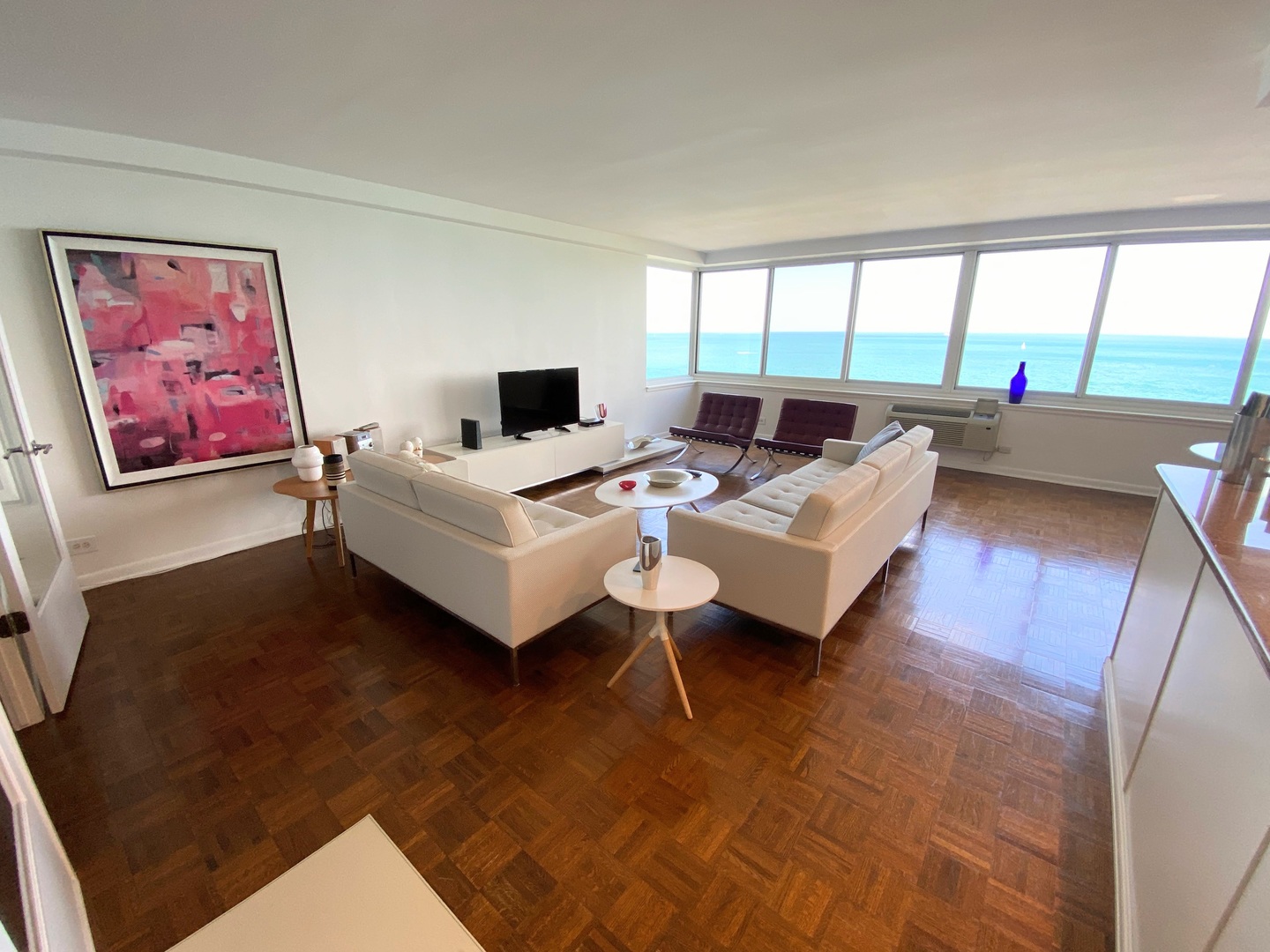 1440 N Lake Shore Drive 12h Property Photo 11