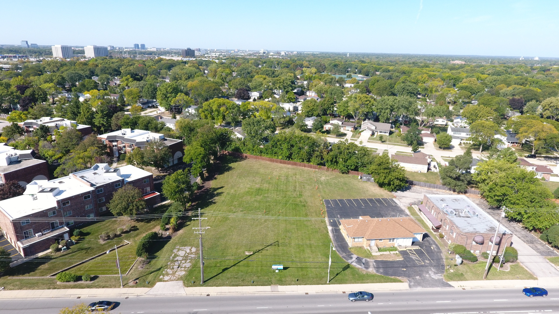 1650 S Arlington Heights Road Property Photo 2
