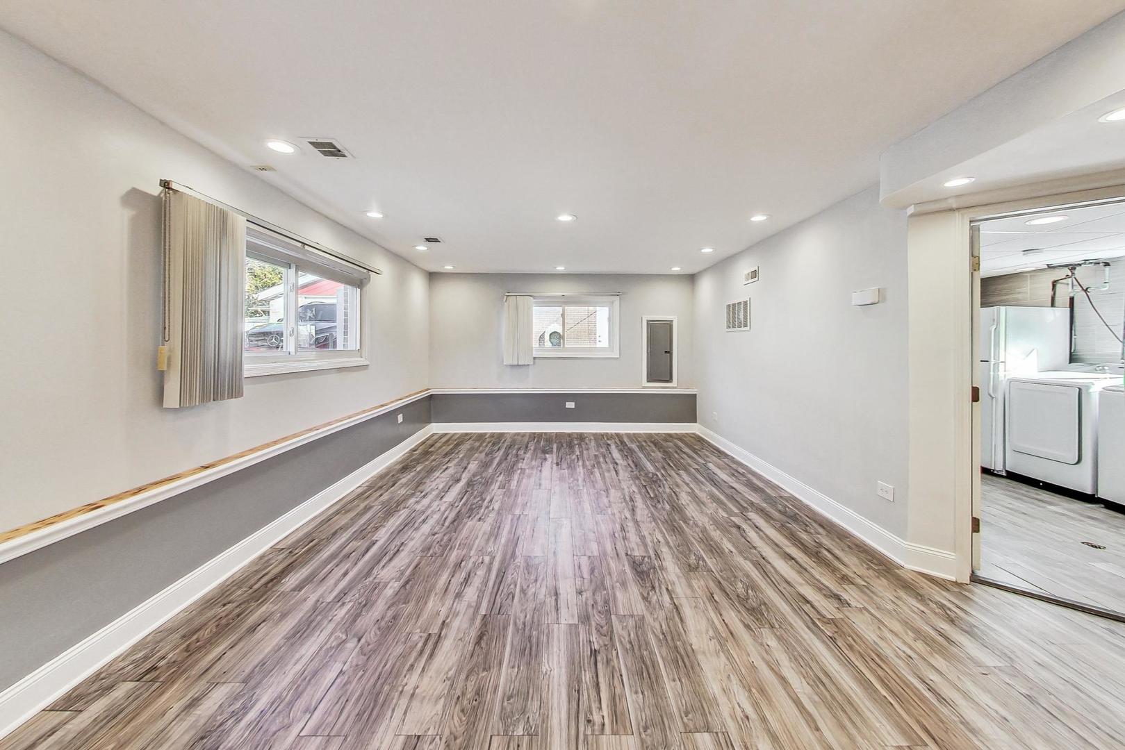 5148 Coyle Avenue Property Photo 14