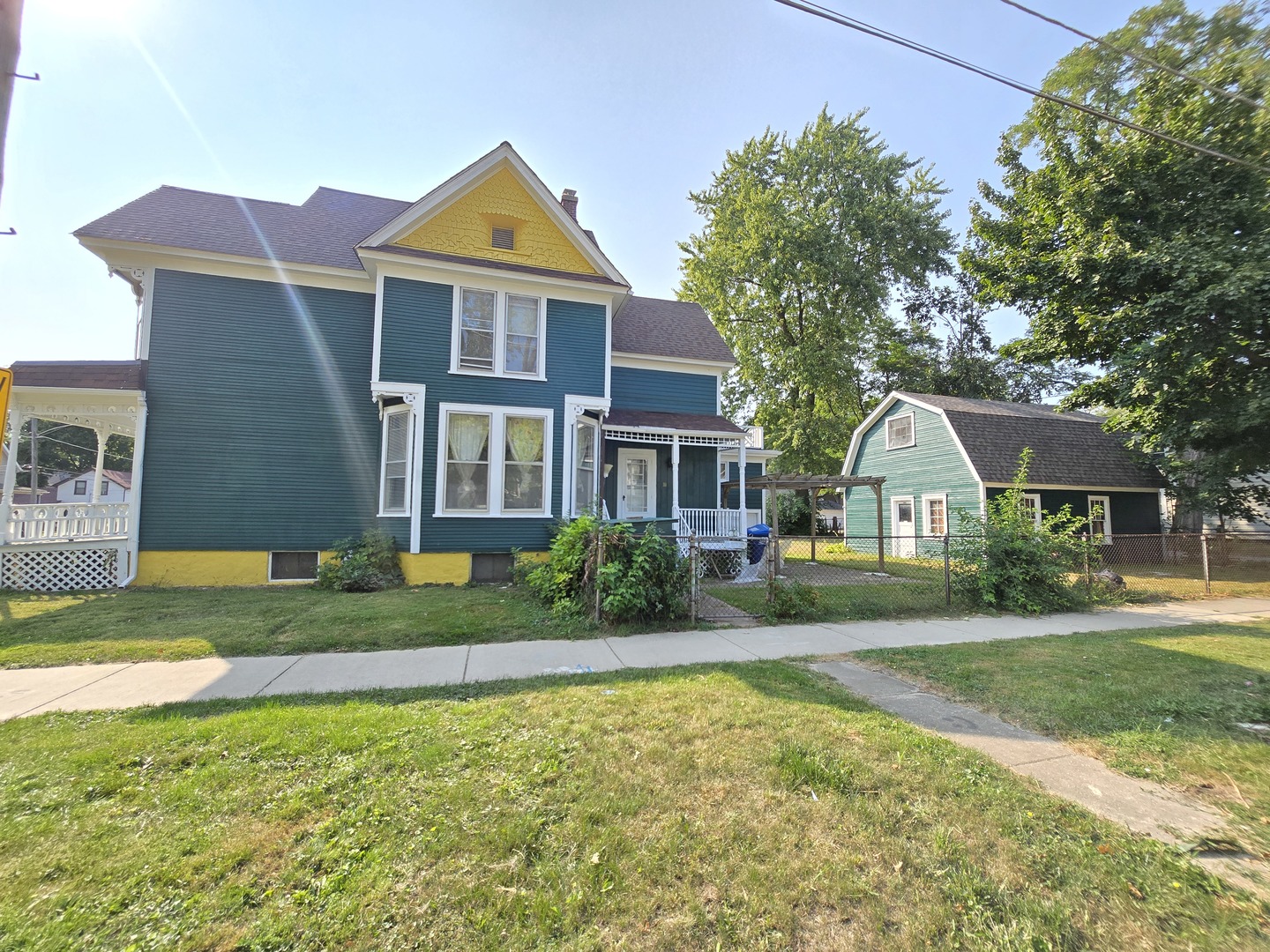 702 Franklin St Property Photo 2