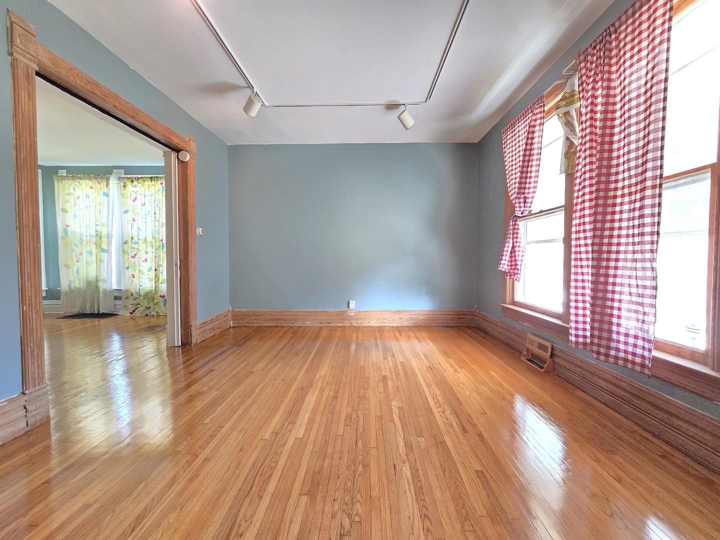 702 Franklin St Property Photo 3