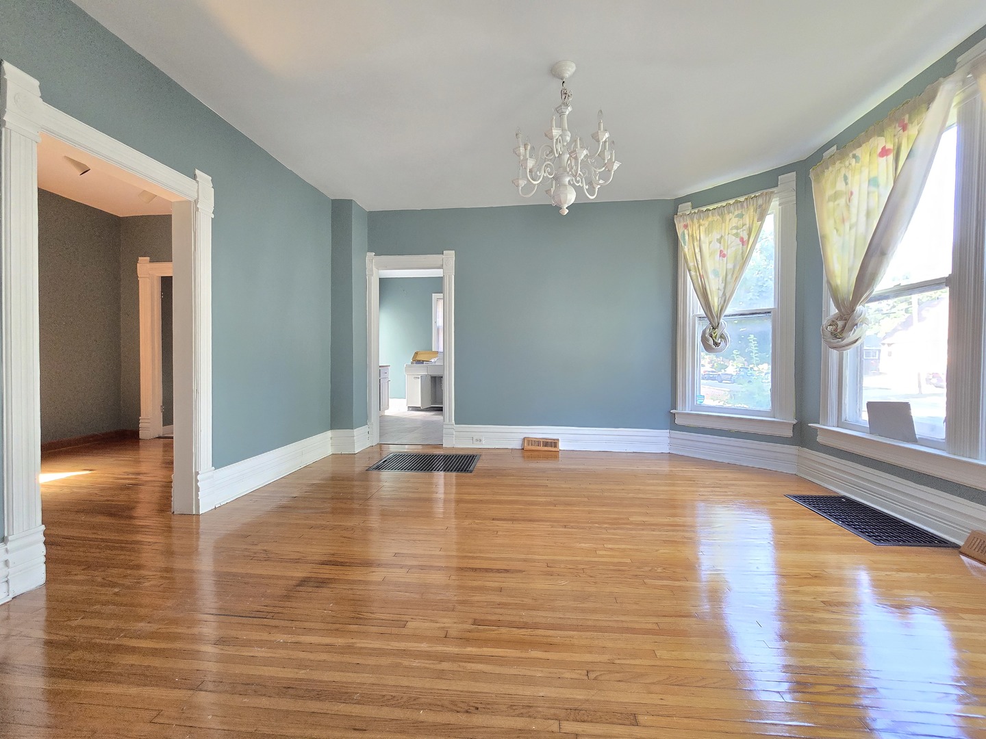 702 Franklin St Property Photo 5