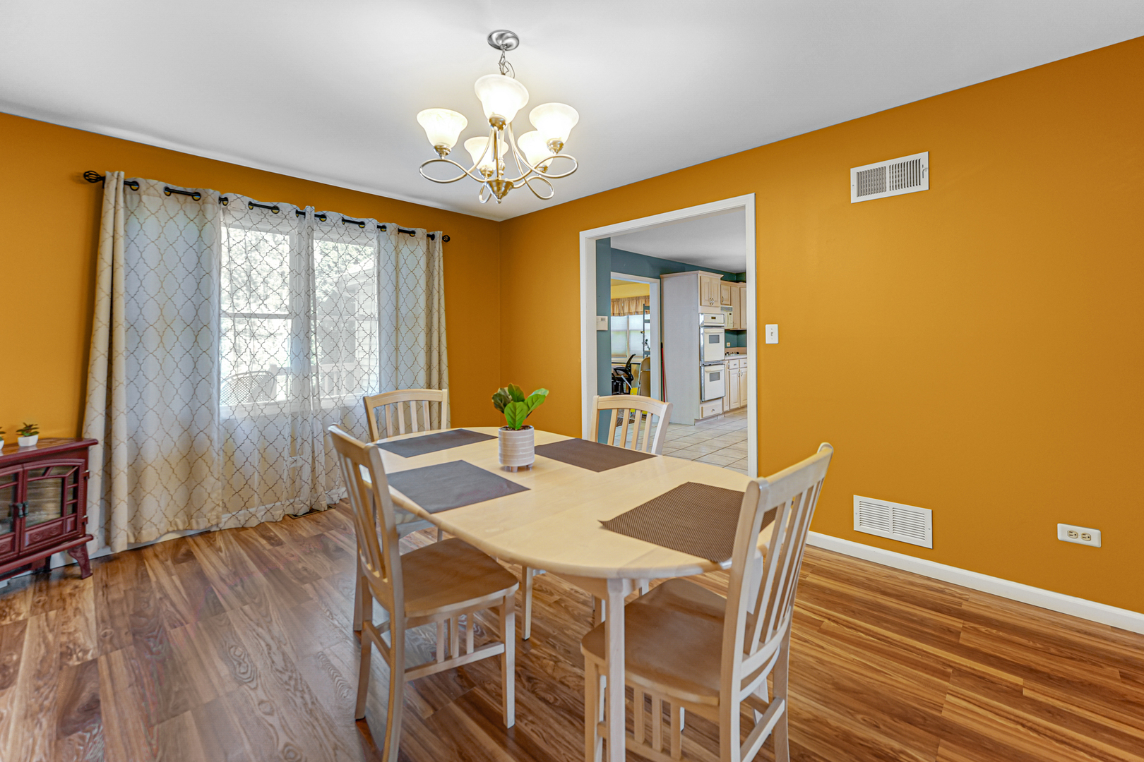 1616 Olive Road Property Photo 4