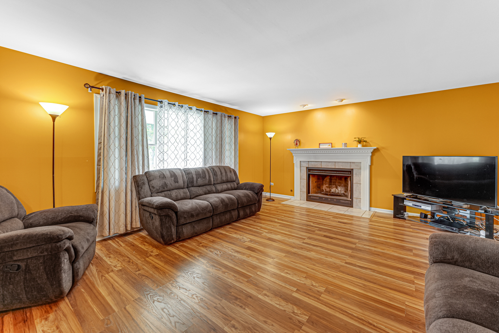 1616 Olive Road Property Photo 9