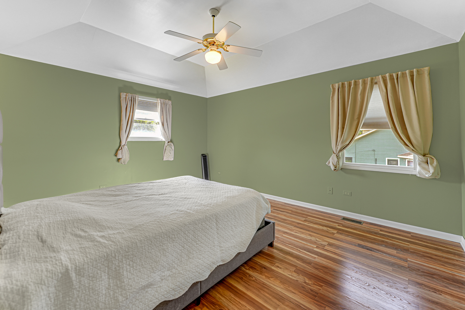1616 Olive Road Property Photo 11