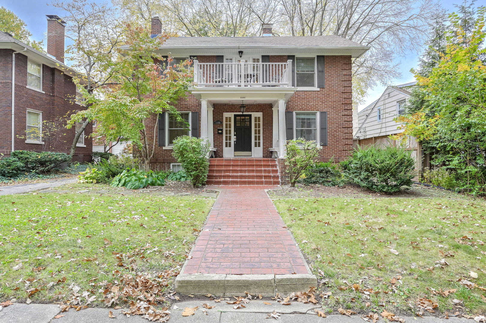 1105 S Busey Avenue Property Photo 2