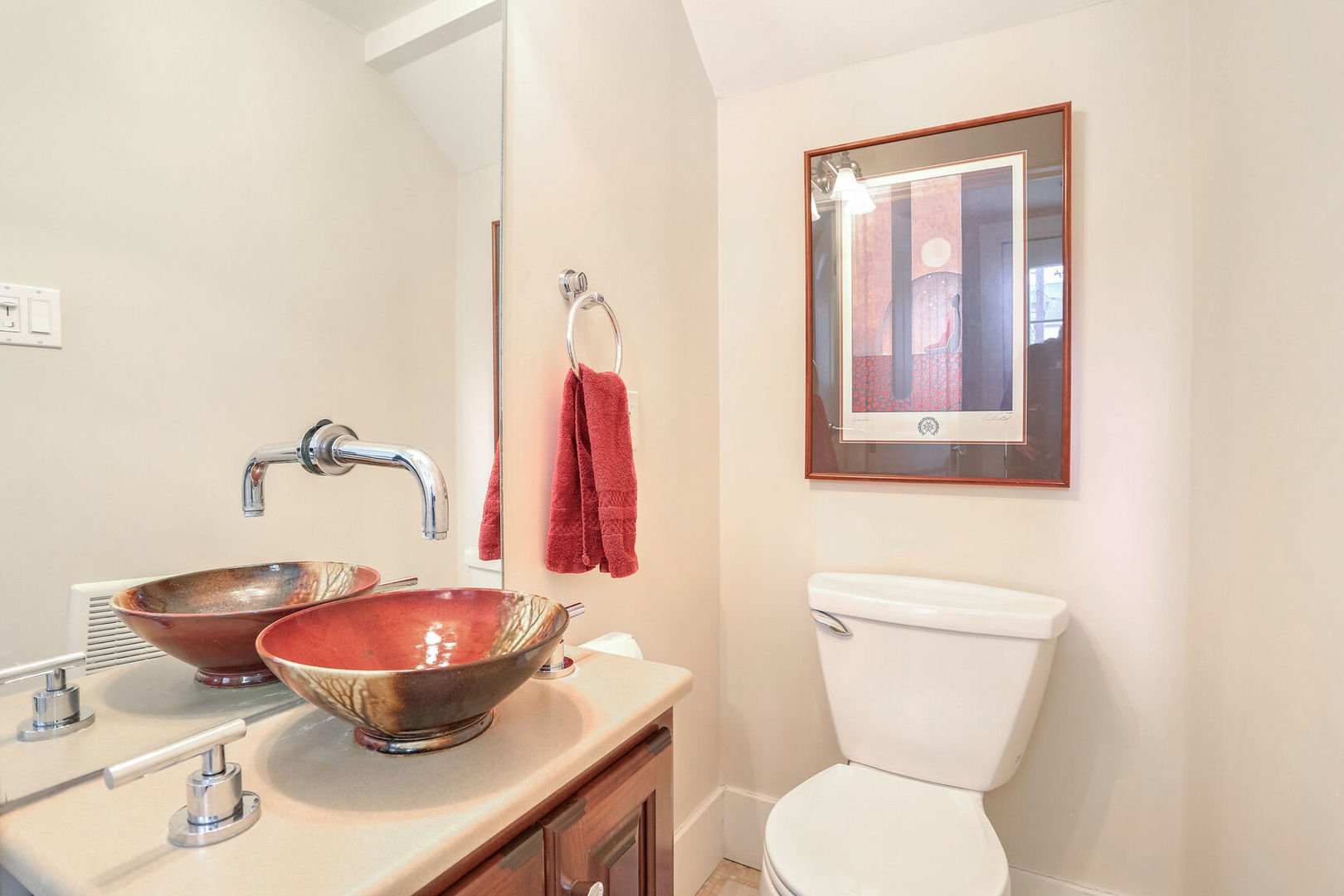 1105 S Busey Avenue Property Photo 17