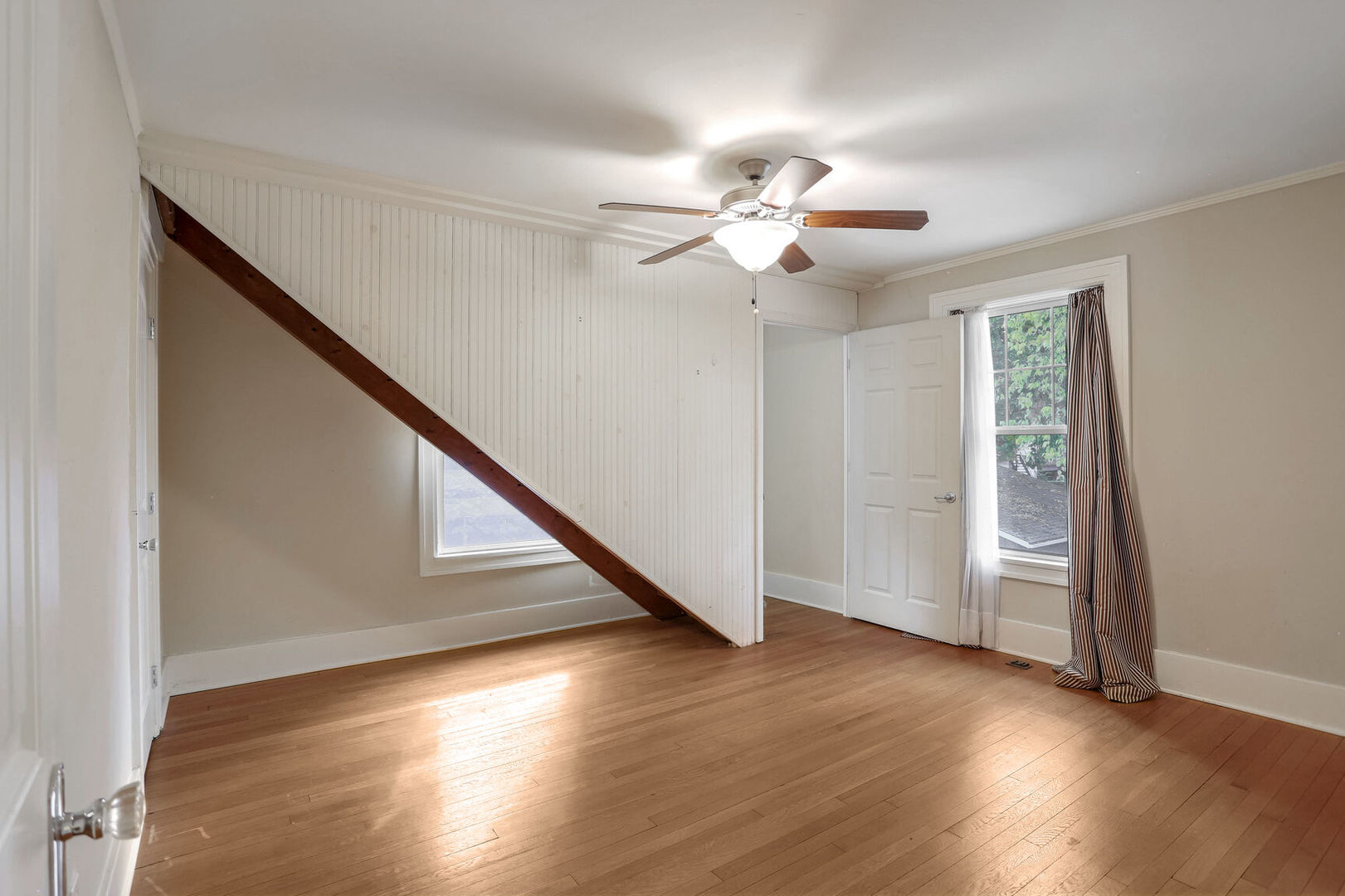 1105 S Busey Avenue Property Photo 25