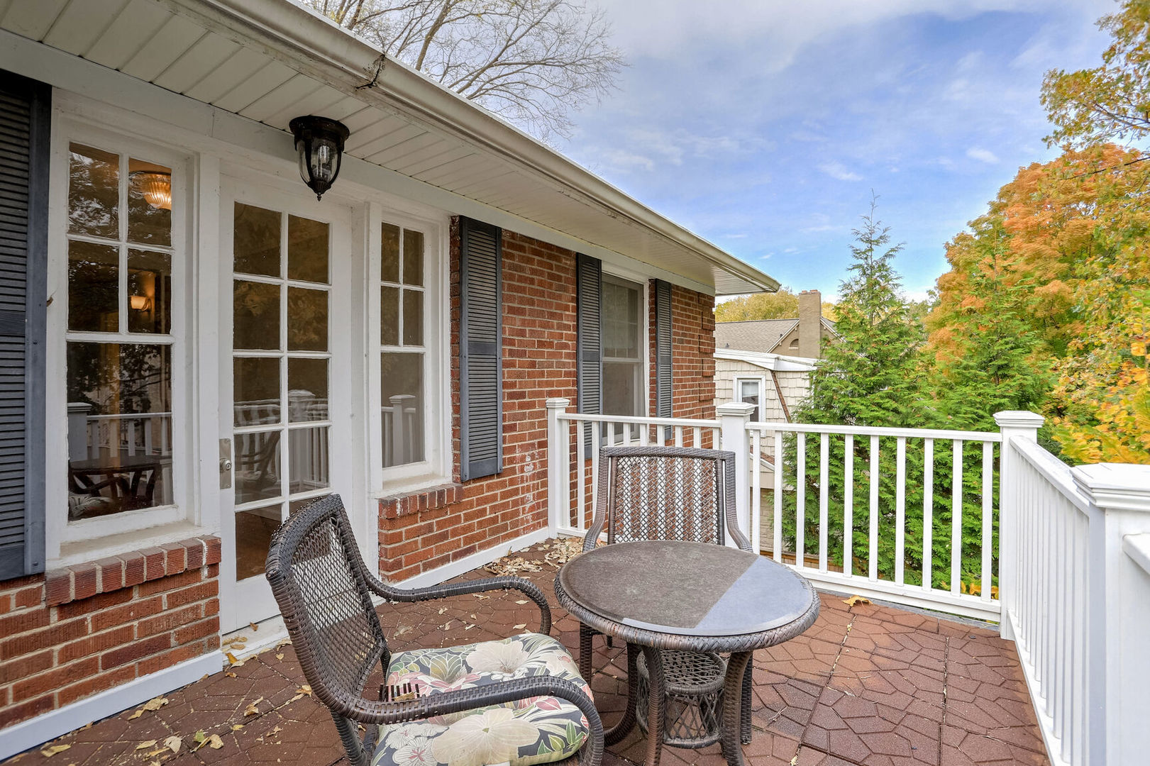 1105 S Busey Avenue Property Photo 29