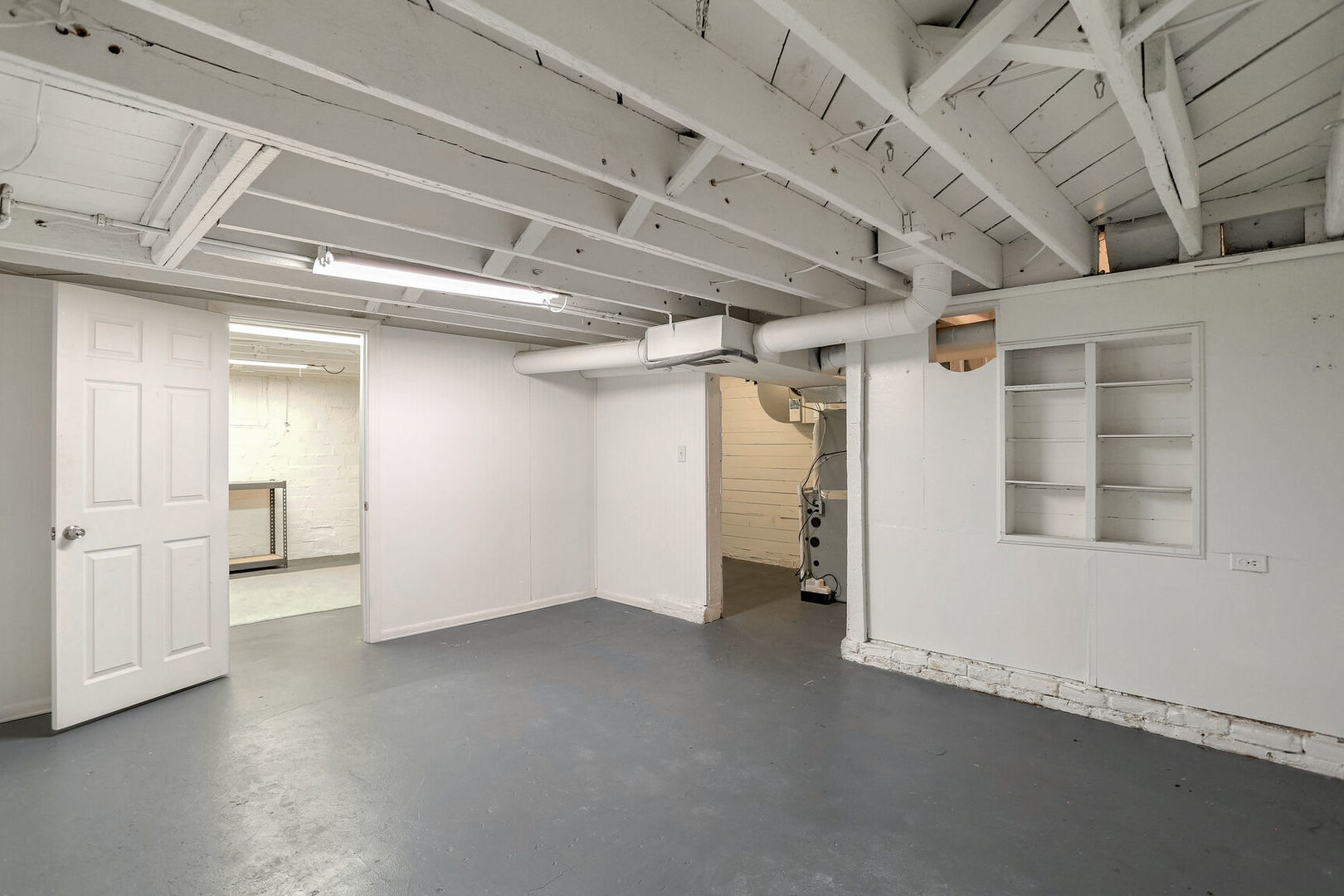 1105 S Busey Avenue Property Photo 33