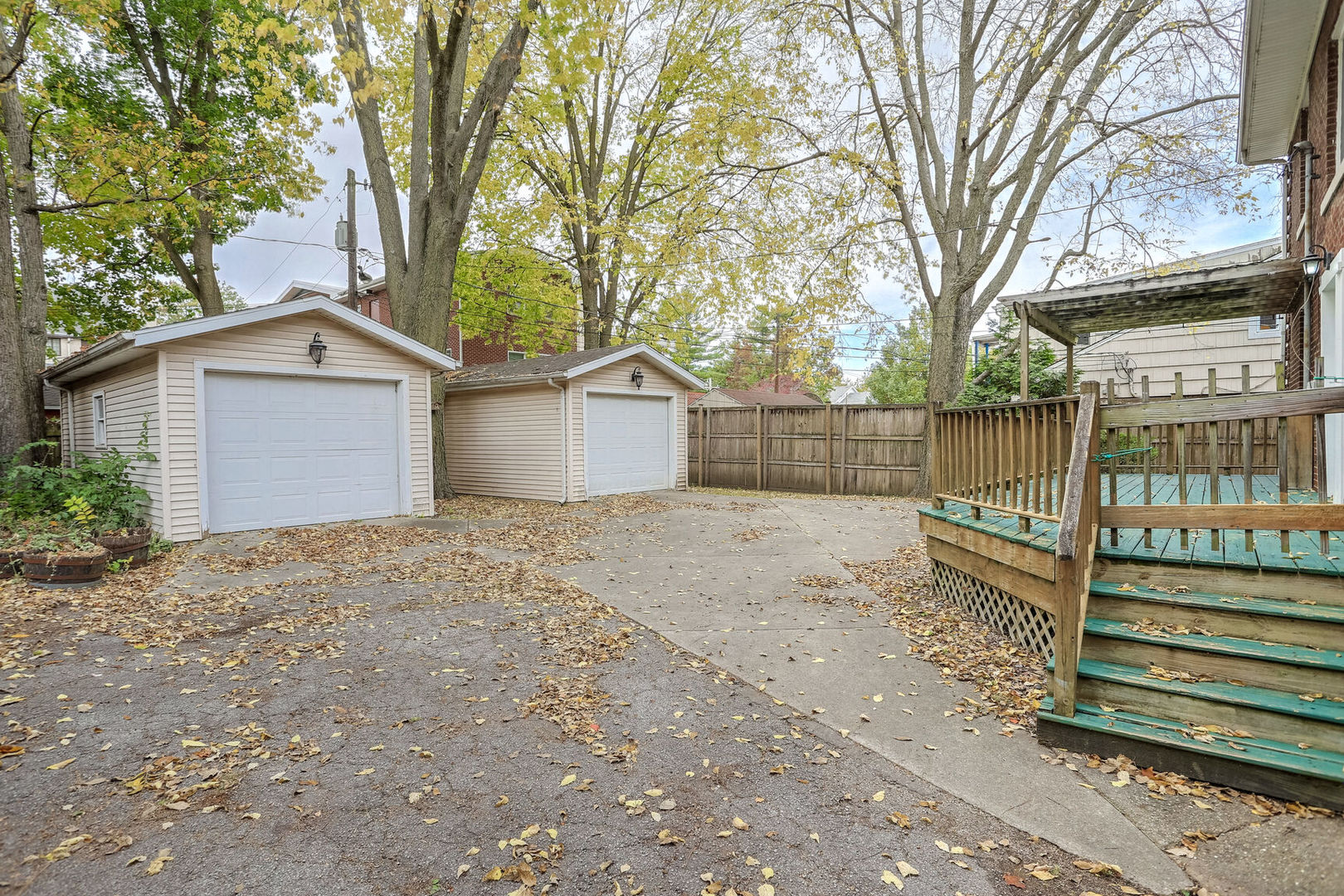 1105 S Busey Avenue Property Photo 41