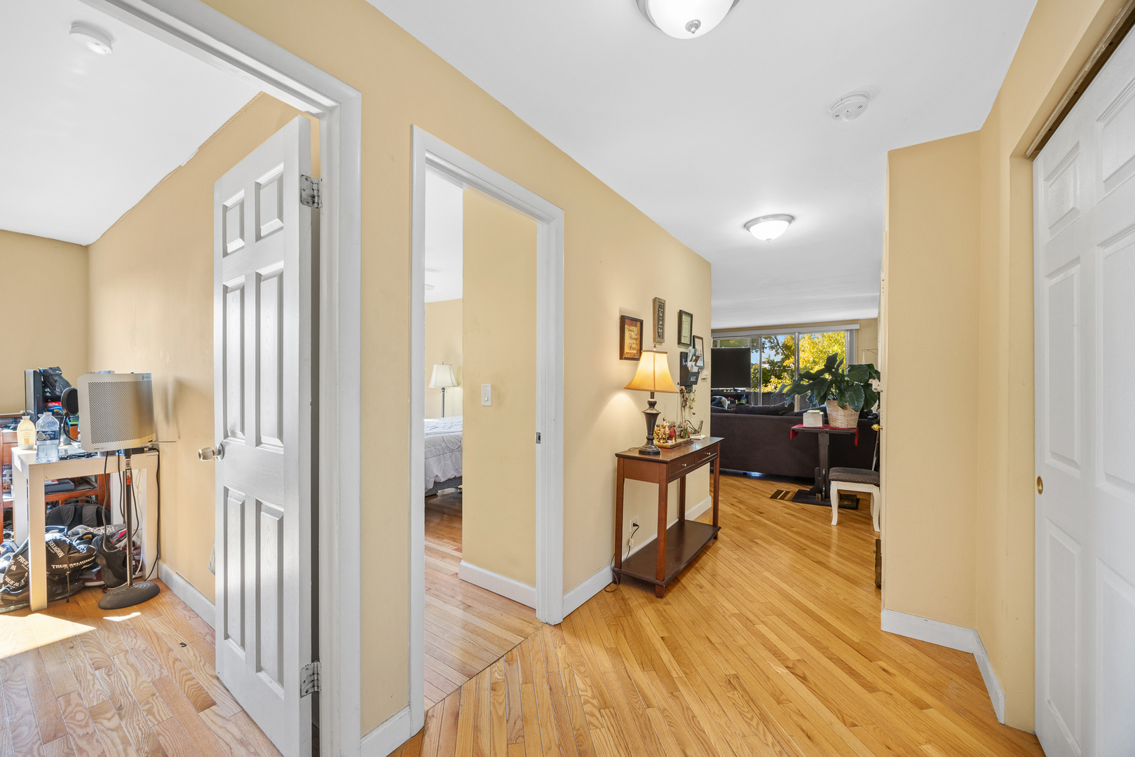 5627 N Kimball Avenue 3b Property Photo 10