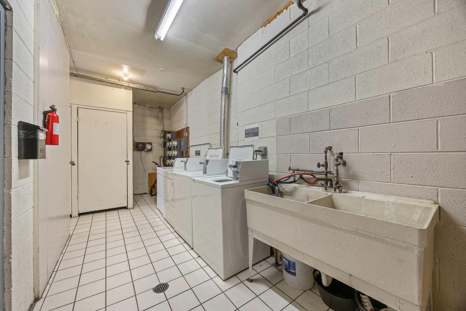 5627 N Kimball Avenue 3b Property Photo 17