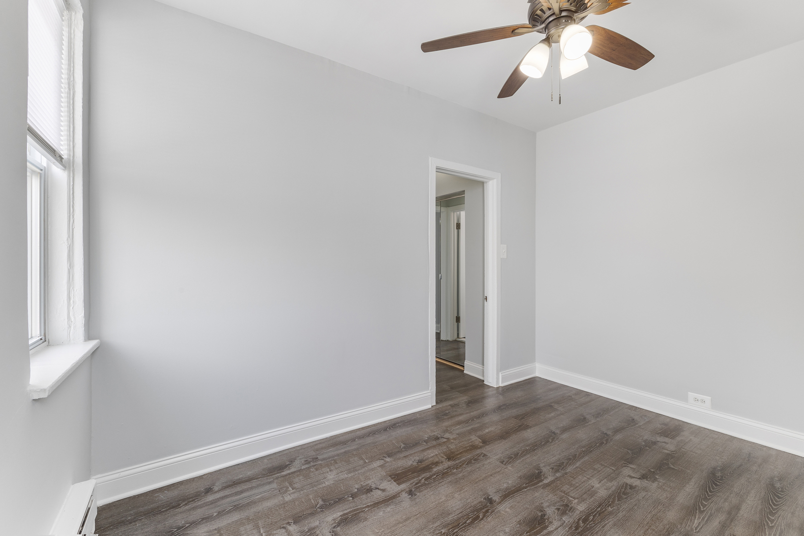 5860 N Kenmore Avenue 609 Property Photo 7