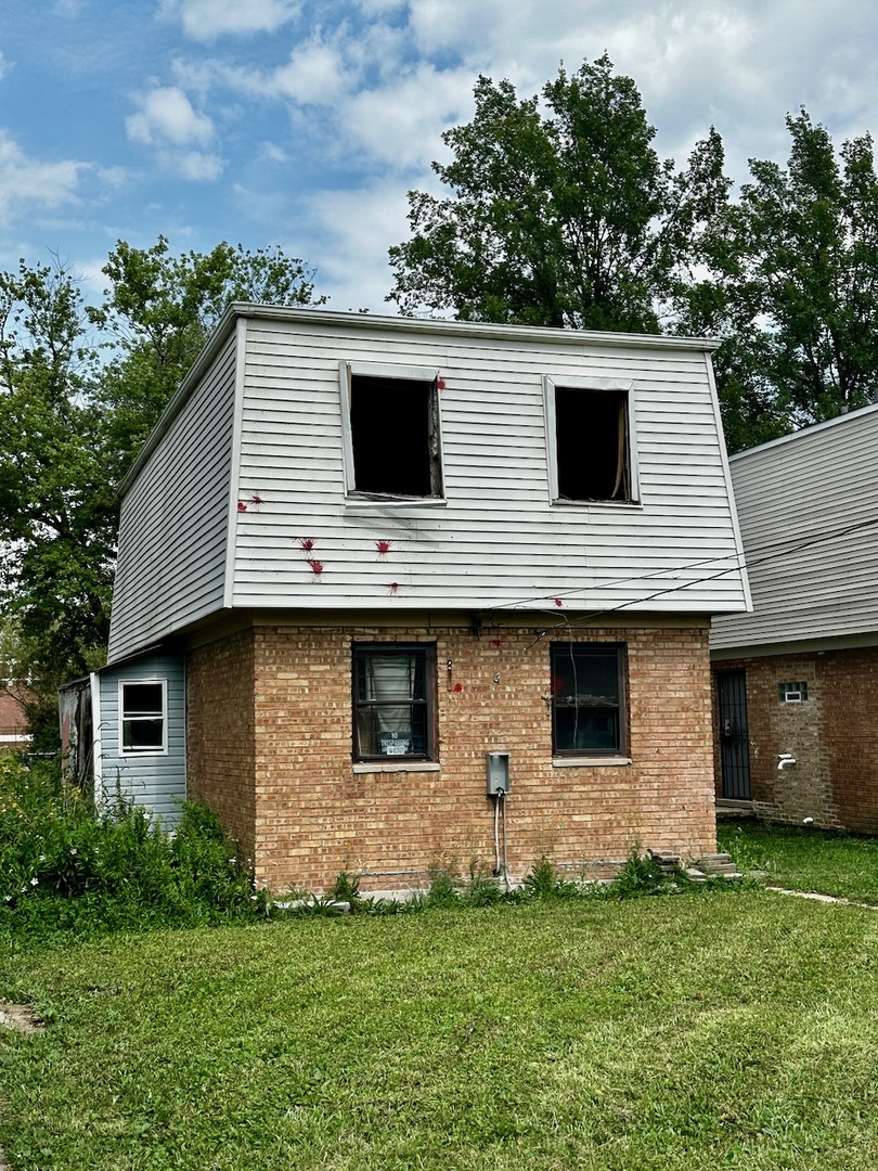 355 W 105th Place Property Photo 10