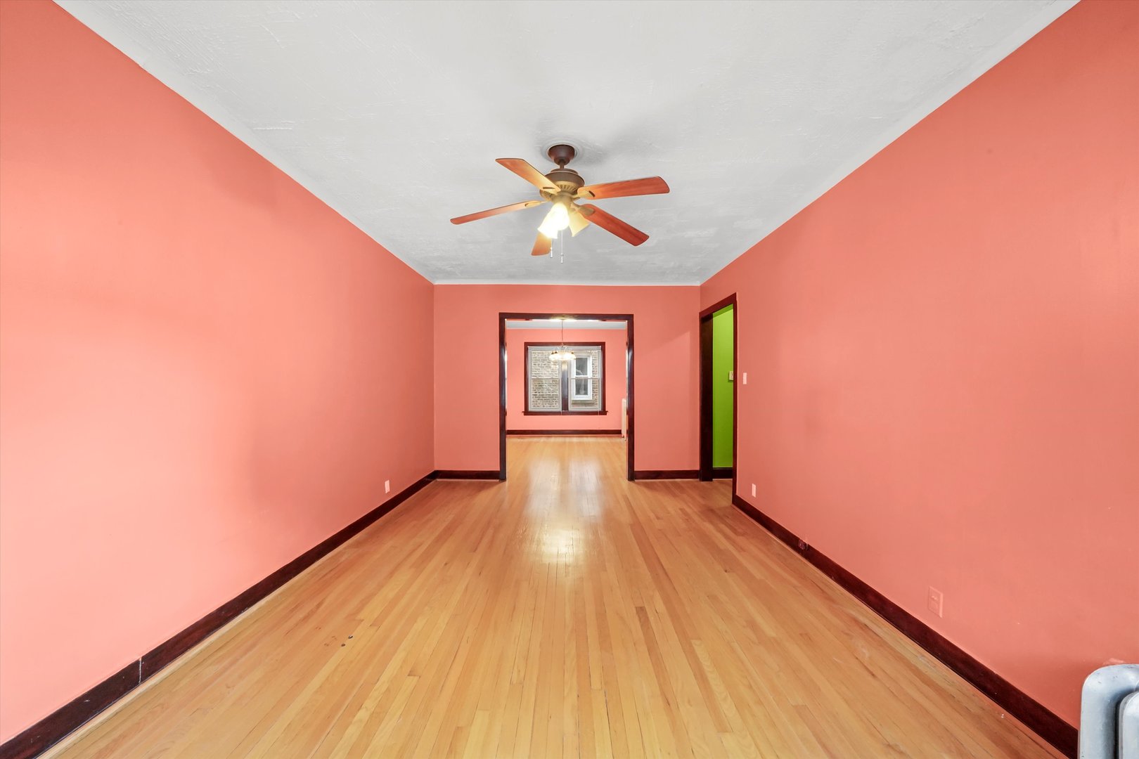 2214 E 70th Street 2n Property Photo 6