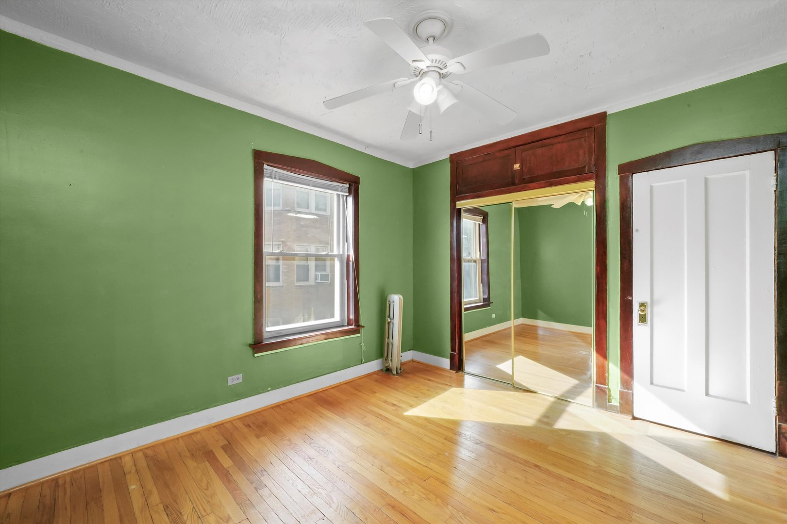 2214 E 70th Street 2n Property Photo 9