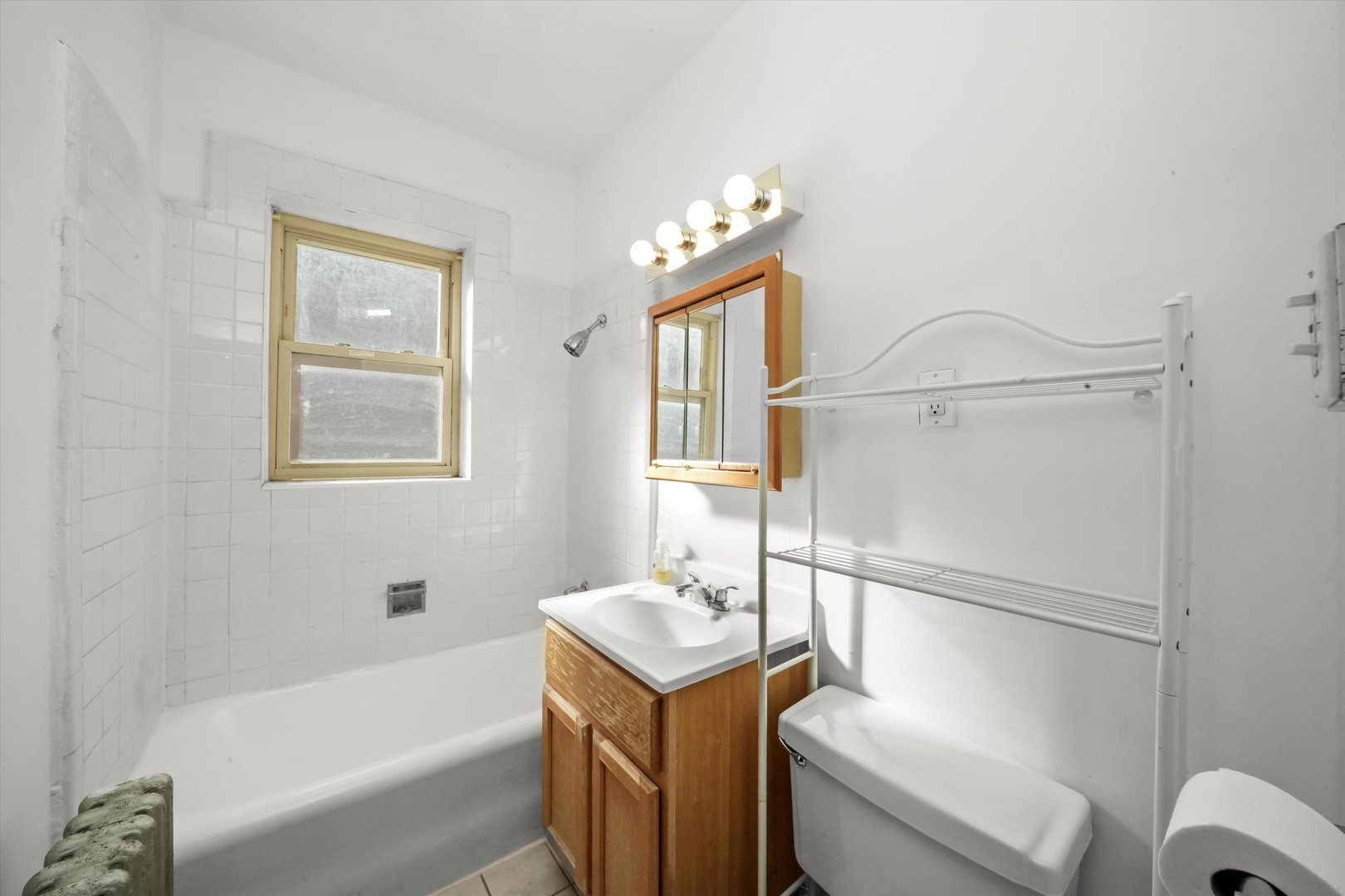 2214 E 70th Street 2n Property Photo 10