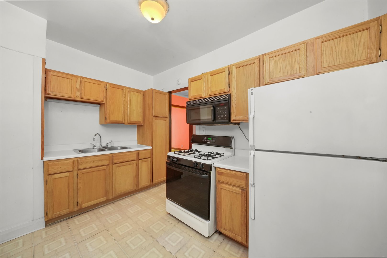 2214 E 70th Street 2n Property Photo 11