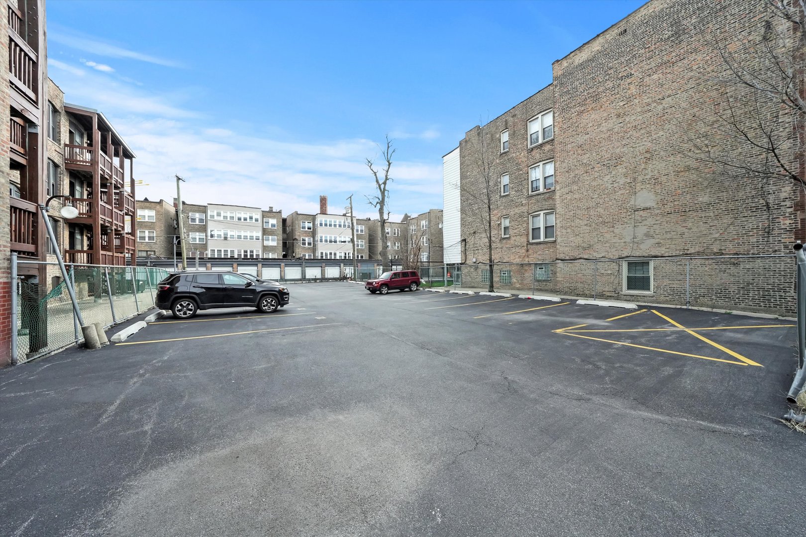 2214 E 70th Street 2n Property Photo 16