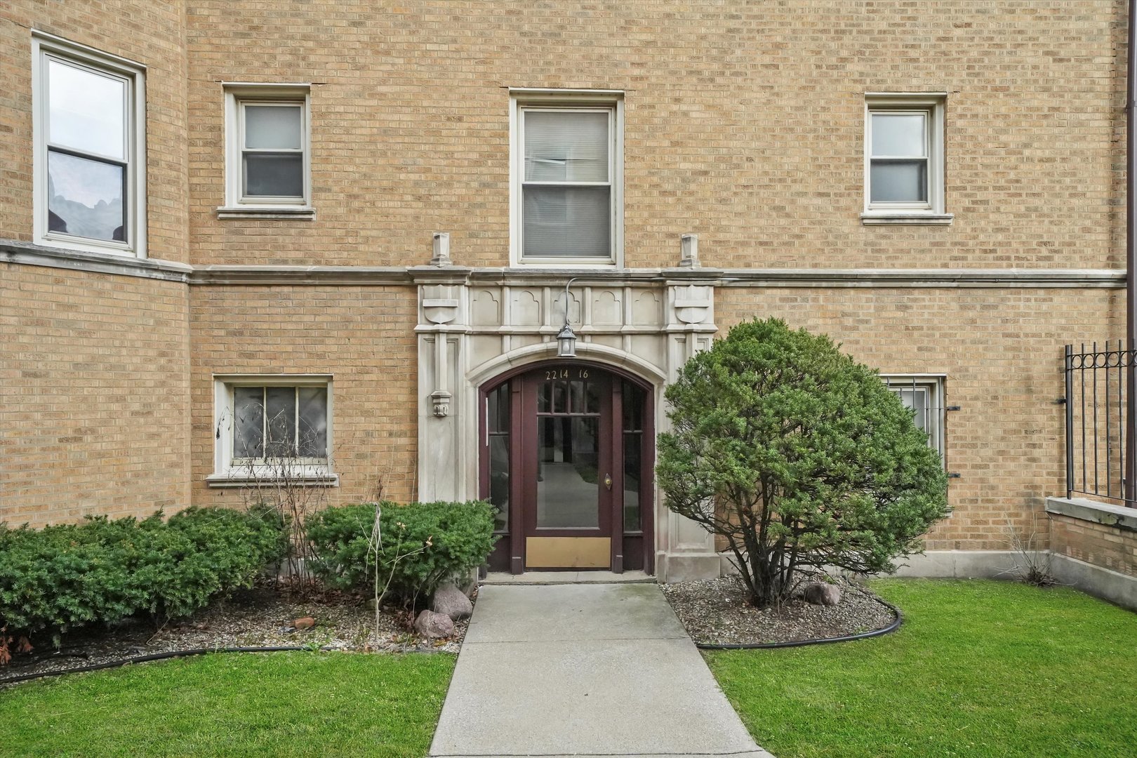 2214 E 70th Street 2n Property Photo 17
