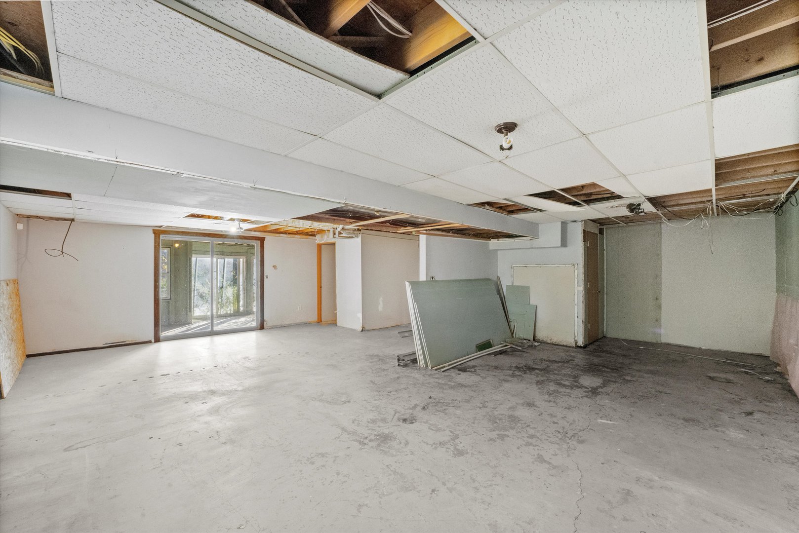 6007 Basin Drive Property Photo 15