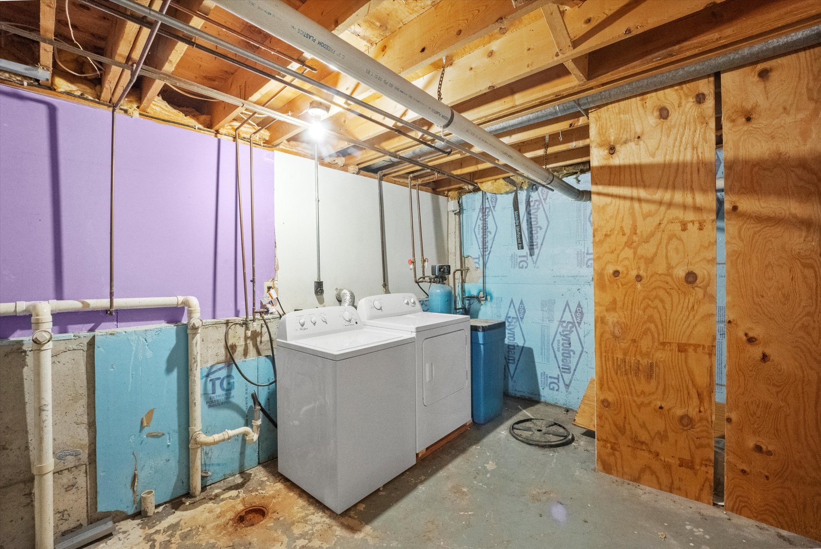 6007 Basin Drive Property Photo 17