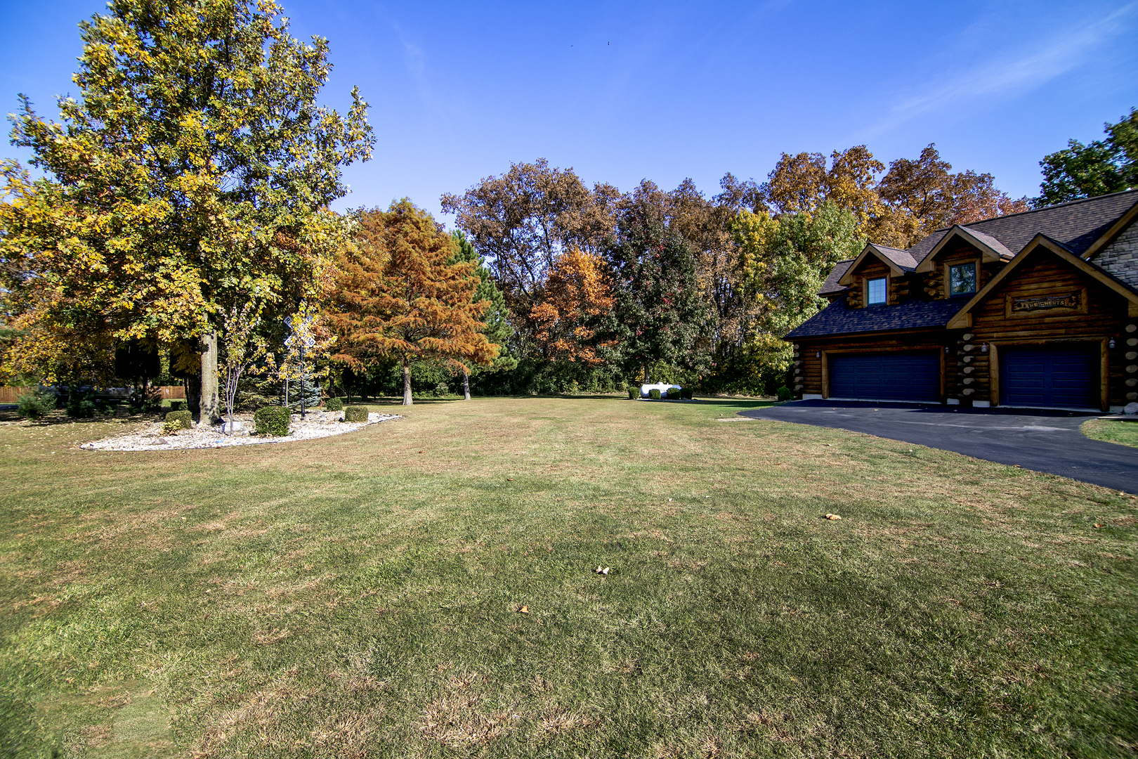 6125 Tulip Lane Property Photo 12