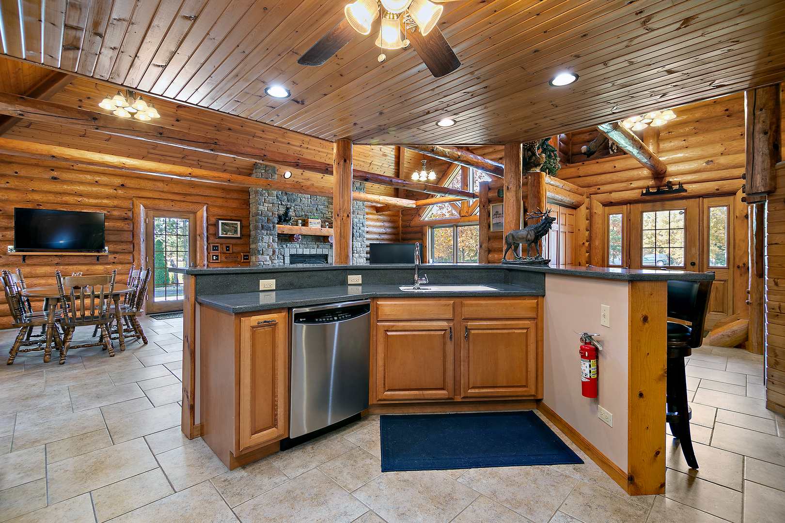 6125 Tulip Lane Property Photo 21