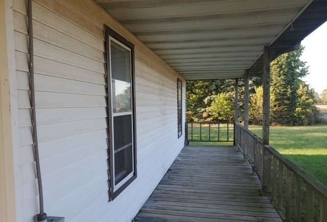 9977 Ridge Rd Property Photo 2
