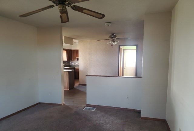 9977 Ridge Rd Property Photo 4