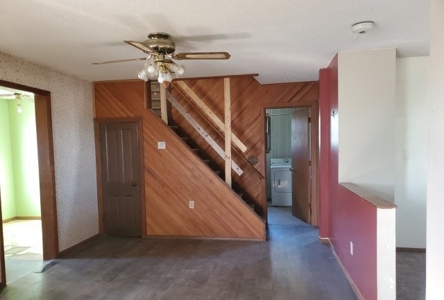 9977 Ridge Rd Property Photo 5