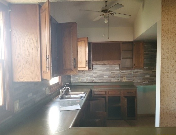 9977 Ridge Rd Property Photo 10