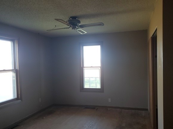 9977 Ridge Rd Property Photo 11